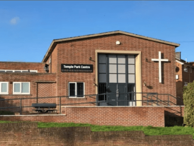 Manor’s Temple Park Centre ‘goes wild’ as swift boxes are fitted for Sheffield’s precious summer&nbsp;visitors